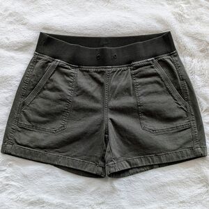 White House Black Market Olive Green Mid-Rise Pull-On Cotton Twill Shorts Size 2